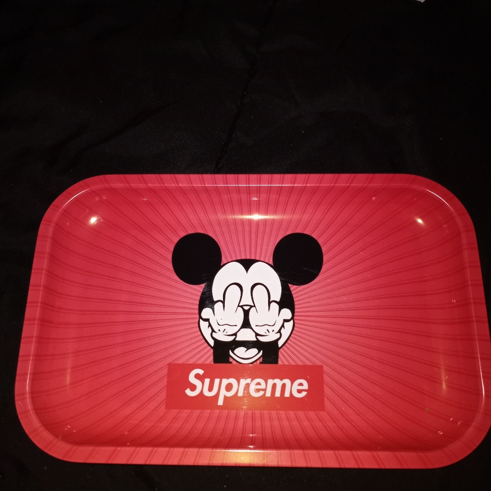 Supreme tray